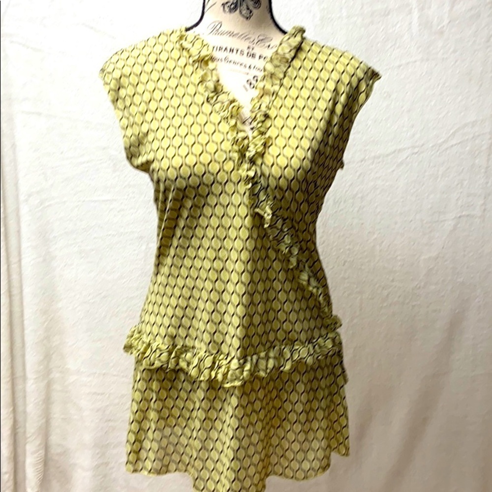 DKNY Jeans sleeveless frilly  green light weight rayon Retro look top/blouse, M
